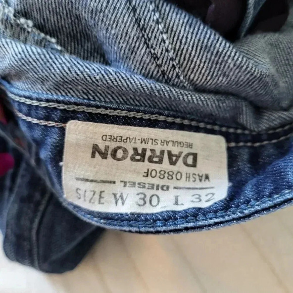 DIESEL JEANS DARRON RBE4 DISTRESSED DENIM SLIM TAPERED $218+ 30 w 32 L - Picture 11 of 12